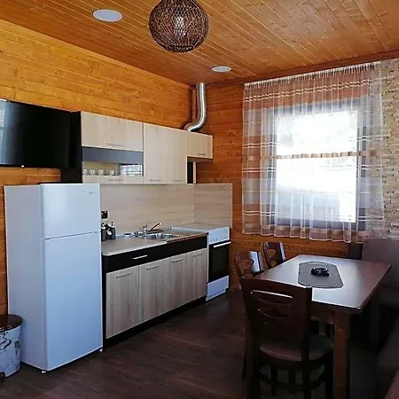 ива Otel *