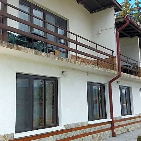 ива Otel